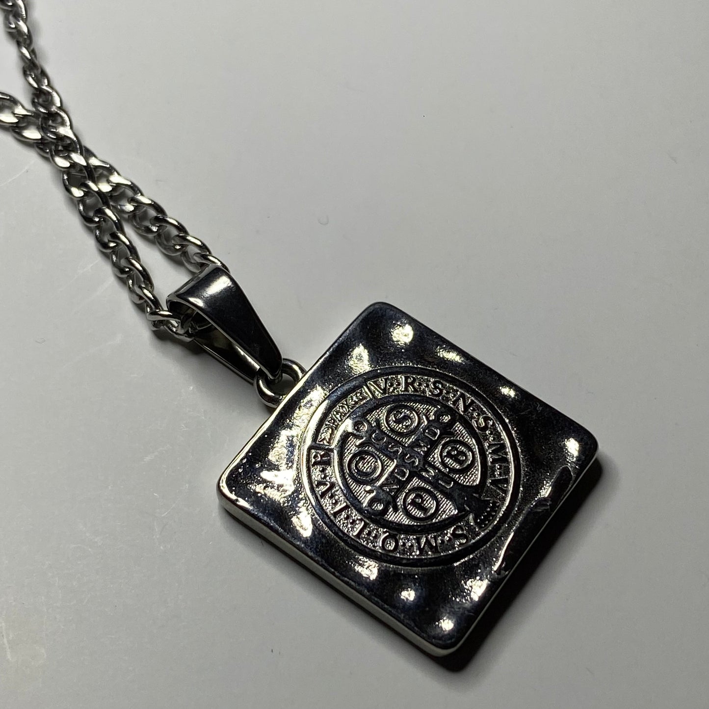 Medalla San Benito cuadrada