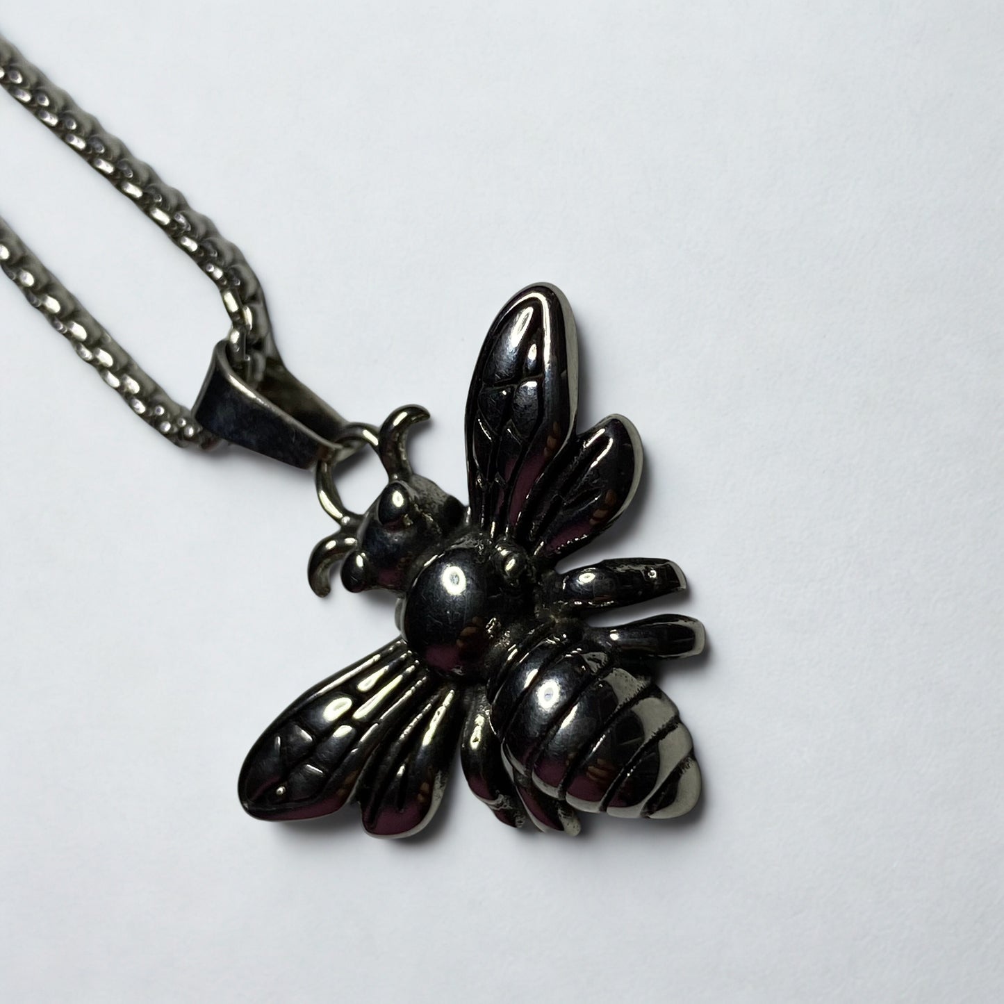 Collar abeja