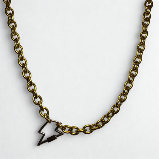 Cadena con broche de rayo