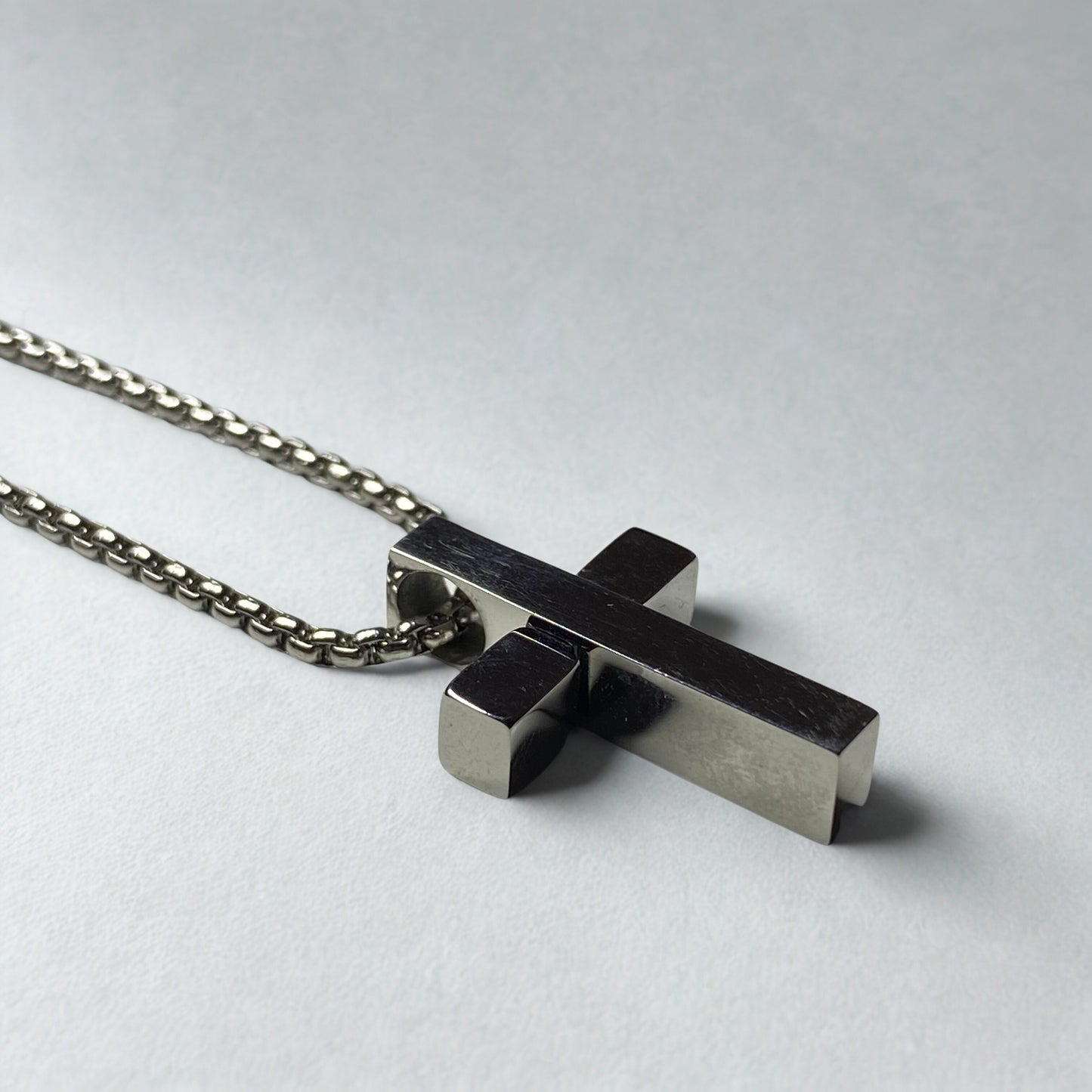 Collar cruz lisa