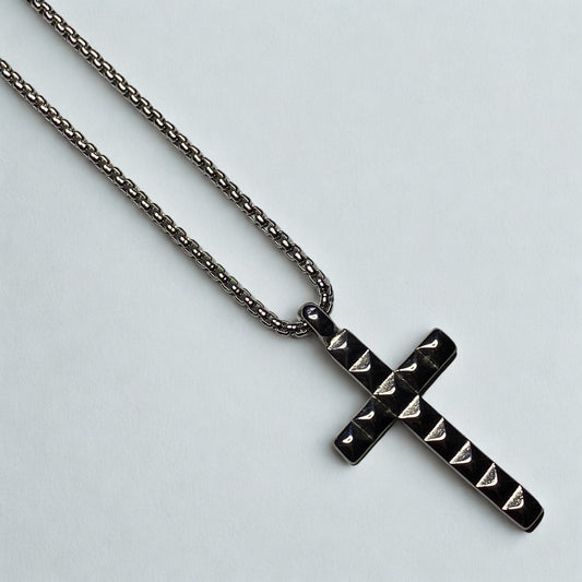 Collar cruz estoperoles