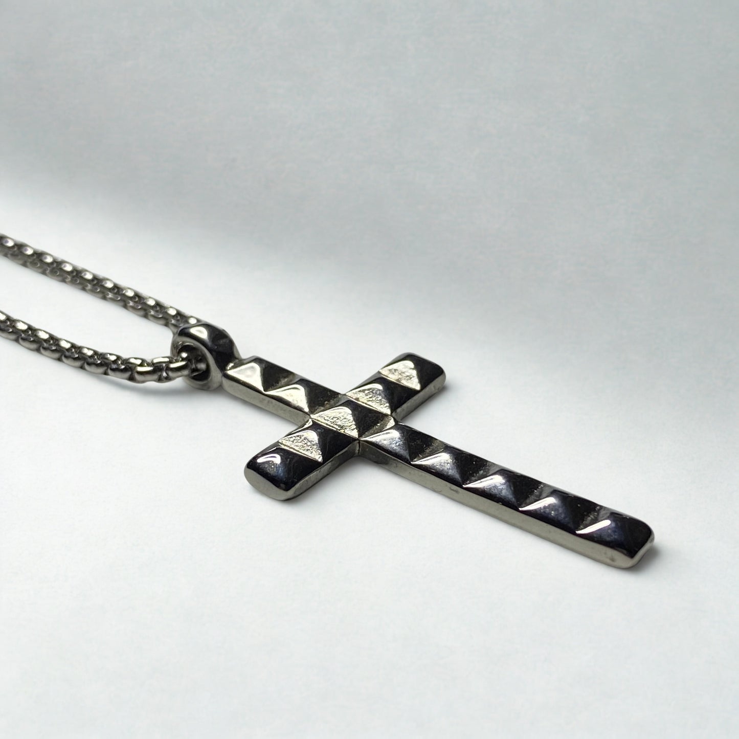 Collar cruz estoperoles